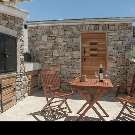 Apartment Holiday Queen Of Kornati - Two Bedroom With Sea View Vrulje (Kornati)