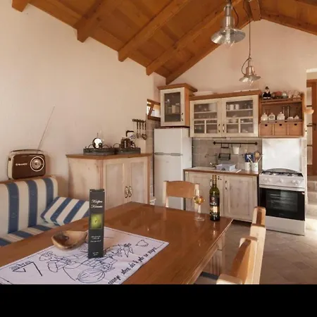 Holiday Queen Of Kornati - Two Bedroom With Sea View Vrulje (Kornati)