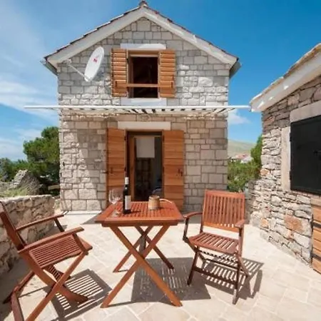 Holiday Queen Of Kornati - Two Bedroom With Sea View *