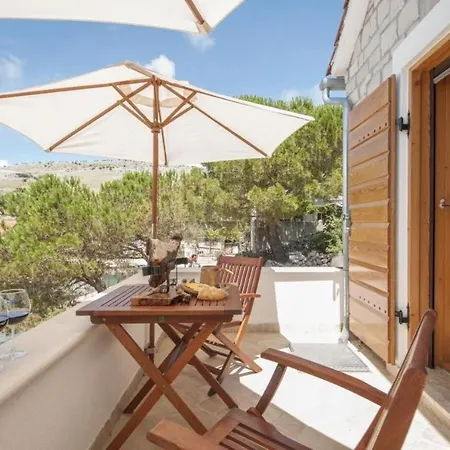 Holiday Queen Of Kornati - Two Bedroom With Sea View Apartment Vrulje (Kornati)
