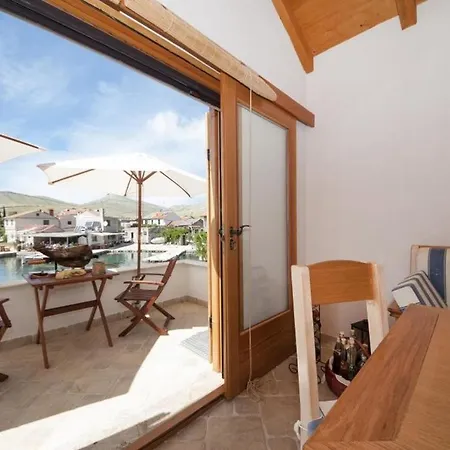 Apartment Holiday Queen Of Kornati - Two Bedroom With Sea View