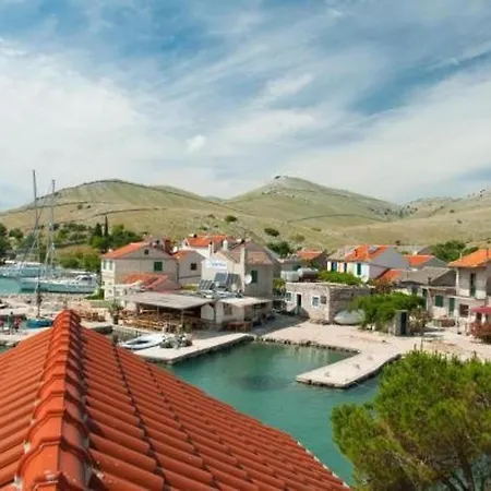 Holiday Queen Of Kornati - Two Bedroom With Sea View Vrulje (Kornati)